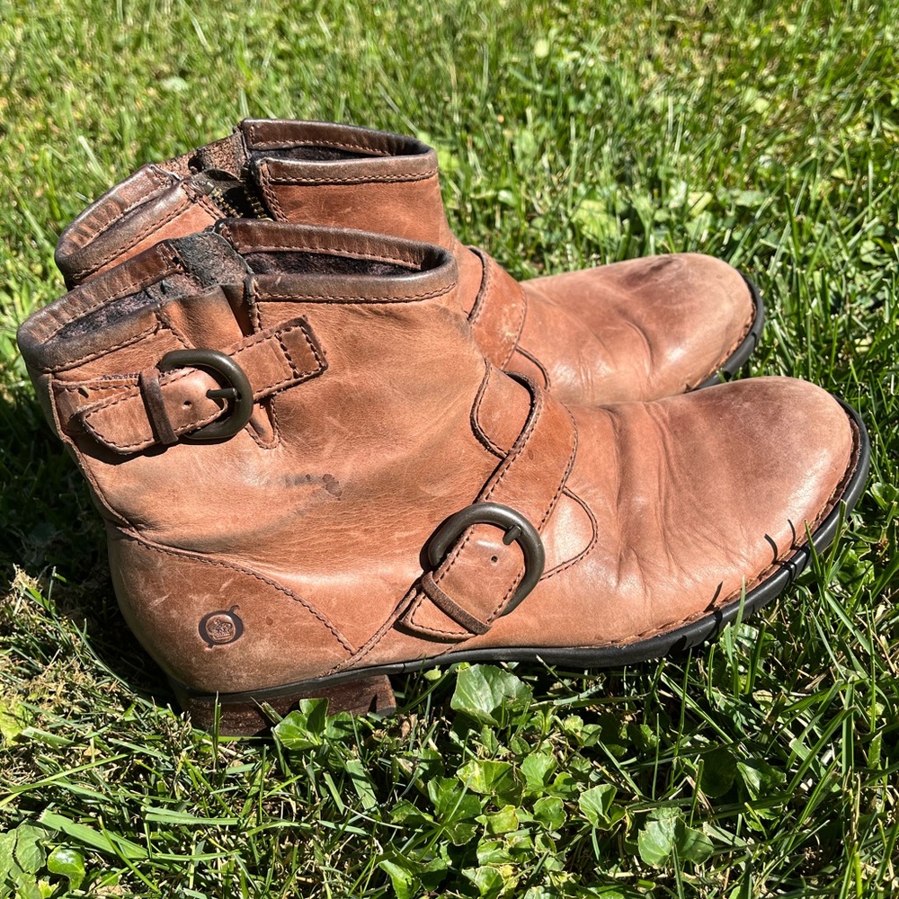 Born Leather Boots. 8 - Picture 11 of 11